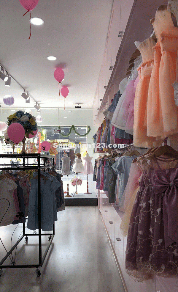 Sang shop thời trang dành cho trẻ em mặt tiền Huỳnh Văn Bánh, Phú Nhuận