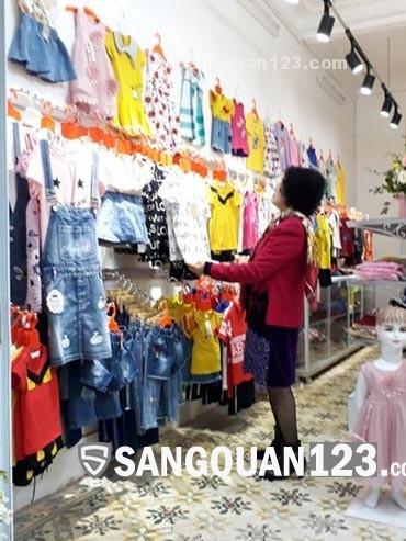 Sang nhượng cửa hàng quần áo giầy dép trẻ em tại phố Yên Phụ nhỏ