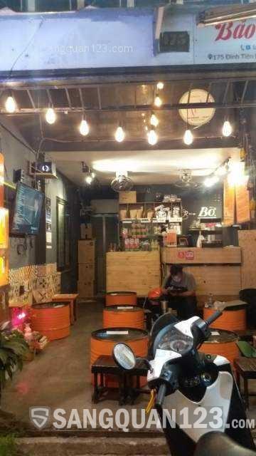 Sang quán cafe mặt tiền đường Đinh Hoàng, Quận 1