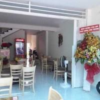 Cần sang quán cafe còn mới gần sân bay Tân Sơn Nhất