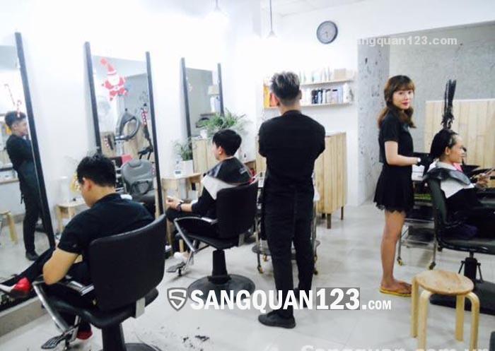 Cần sang Salon tóc Mặt tiền Nguyễn Thái Bình, đang kinh doanh ổn định