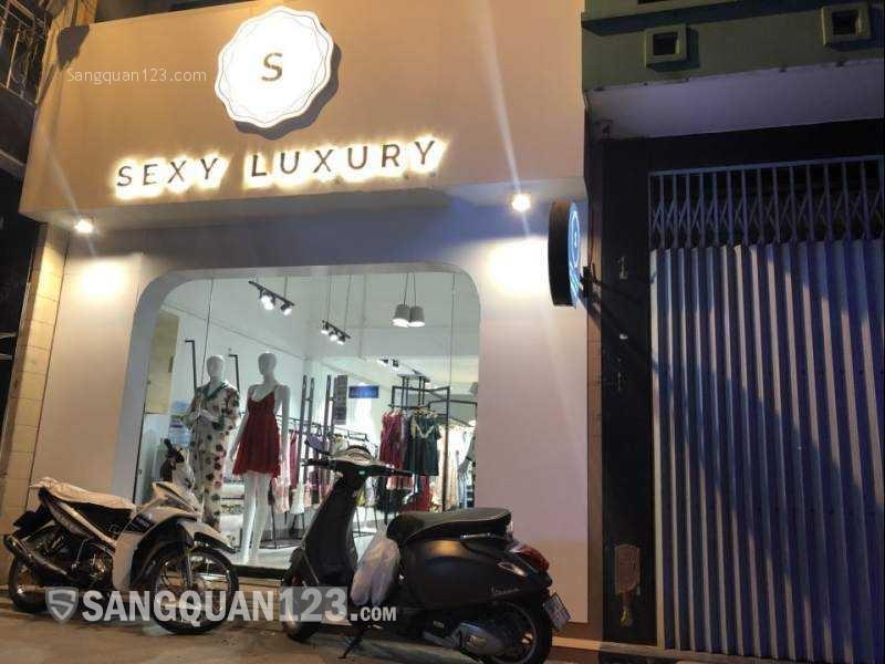 Cần sang lại shop thời trang nữ đường Nguyễn Thị Minh Khai, q3