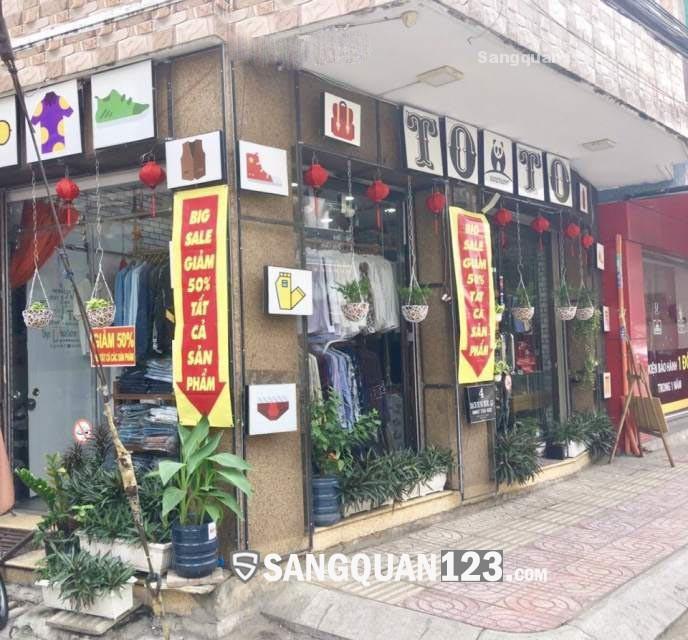 Sang shop thời trang ngay góc CMT8 và đường Rạch Bùng Binh, Quận 3