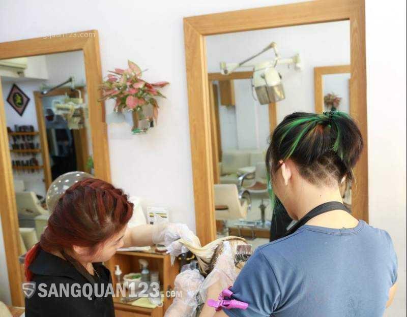 Cần sang nhượng gấp salon tóc chuyên nghiệp tại mặt tiền Nguyễn Thị Tần, Q.8