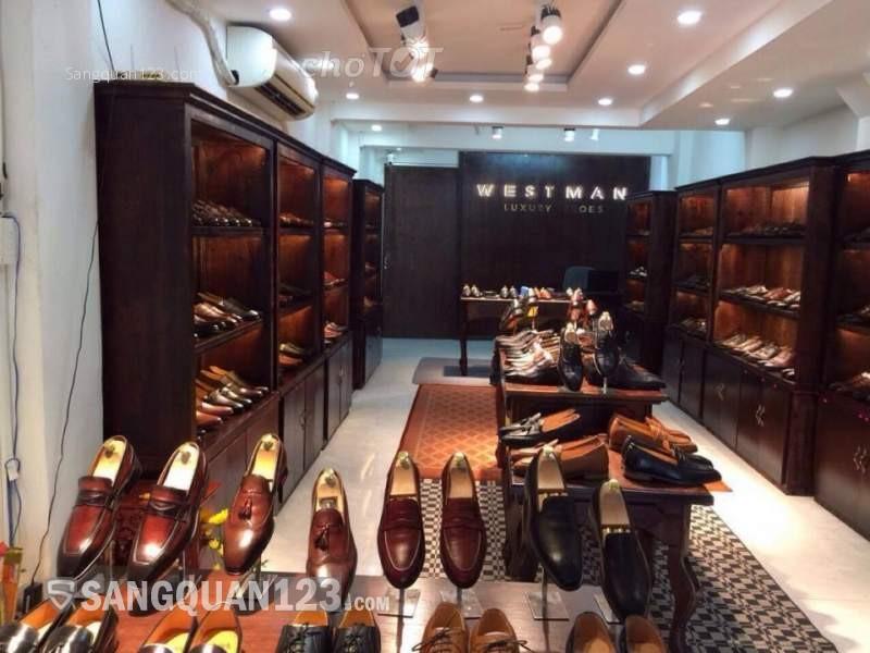 Cần sang lại shop giày Nam cao cấp đang kinh doanh tốt đường Lê Lai, Quận 1