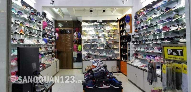 Sang shop giày thể thao mặt tiền Vạn Kiếp, Bình Thạnh