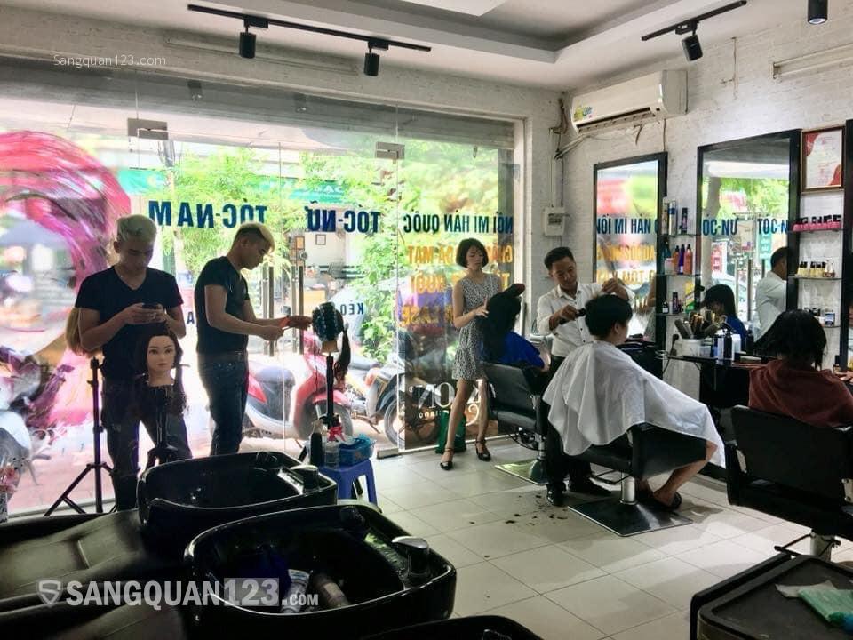 Nhượng salon tóc mặt phố duy tân đang kinh doanh tốt