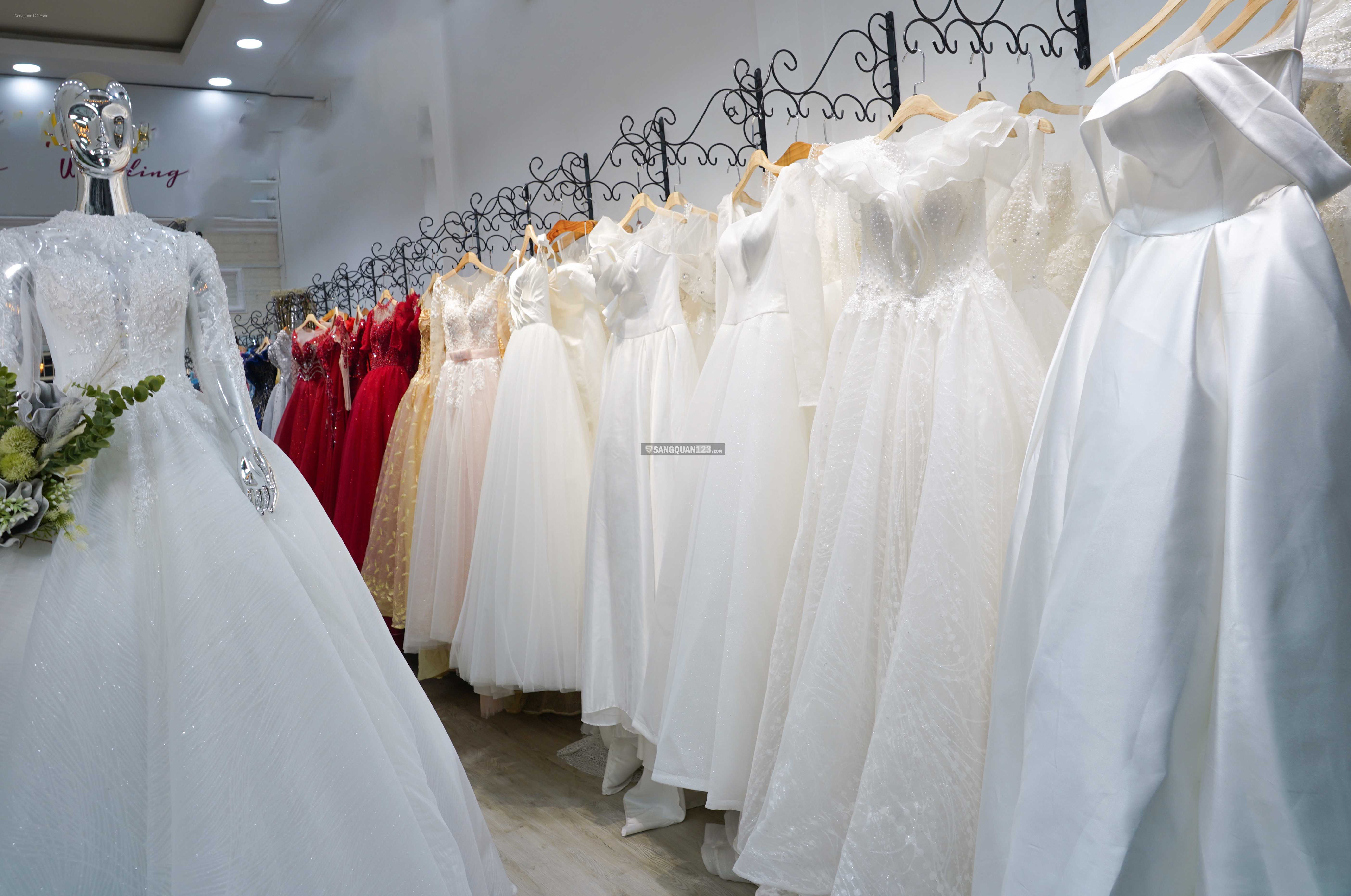 Cần sang tiệm áo cưới giá rẻ quận Tân Phú