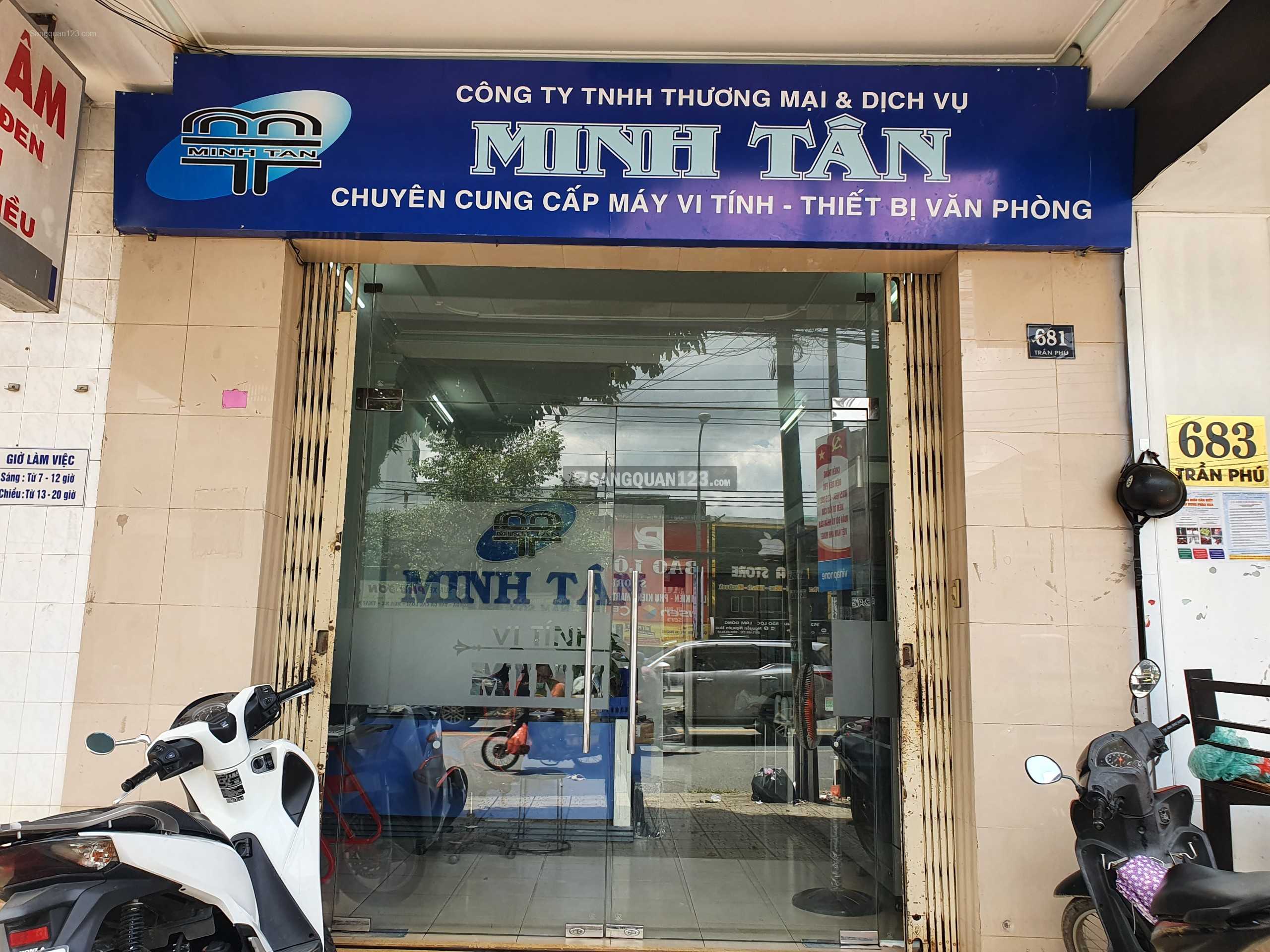 Chính chủ cần sang nhượng gấp cửa hàng máy tính tại trung tâm TP Bảo Lộc, Lâm Đồng