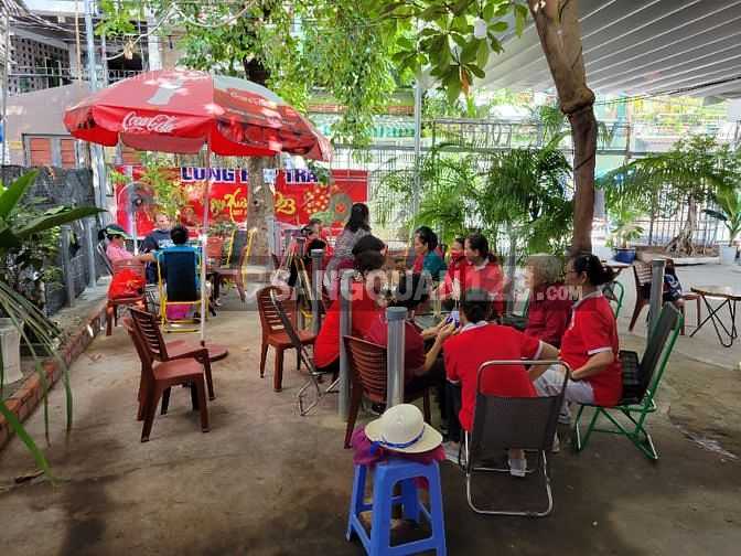 Sang quán cafe sân vườn có võng nằm nghĩ quận Tân Phú