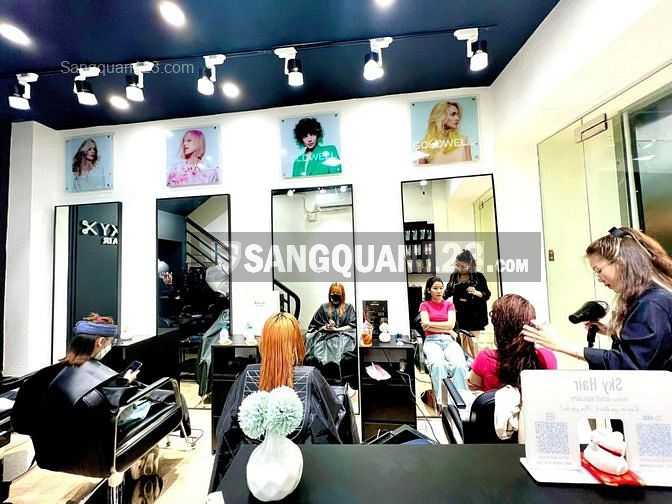 Đinh cư nước ngoài cần sang nhượng gấp Salon đường Phan Xích Long
