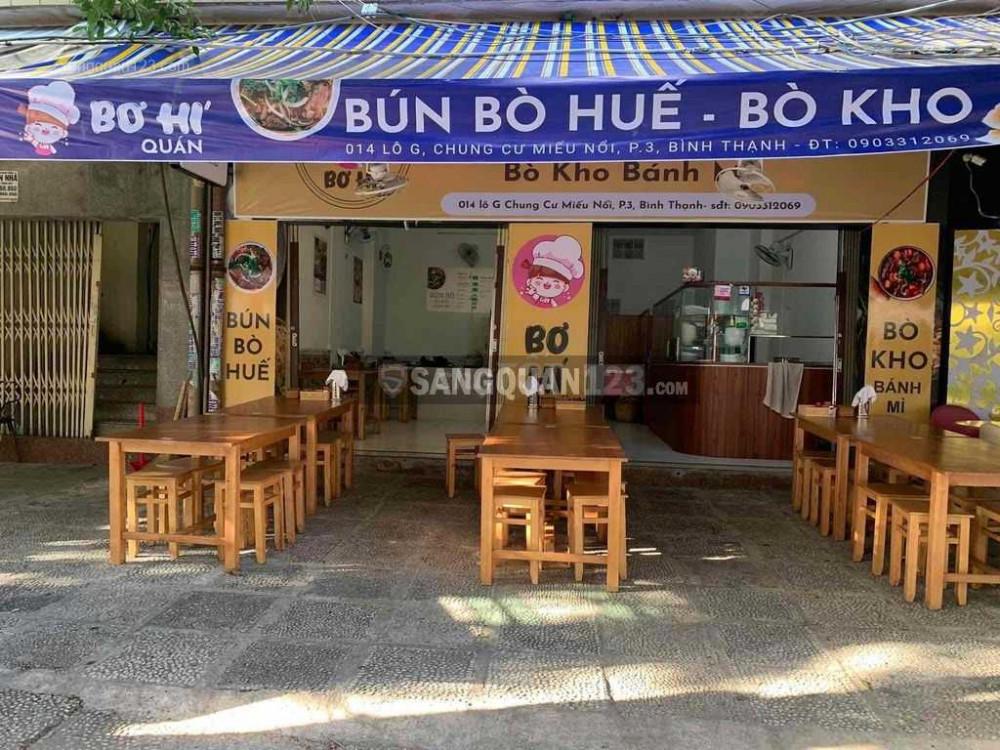 Sang gấp quán Bún bò huế nằm ngay mặt tiền đường Vũ Huy Tấn