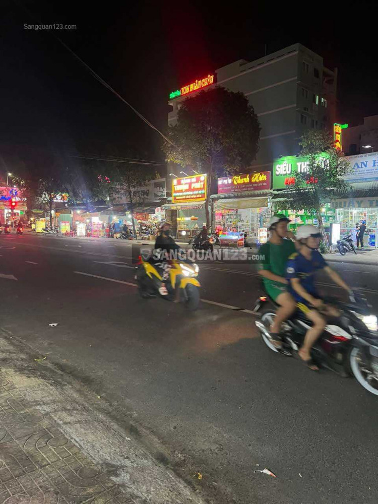 Sang nhượng mặt bằng hướng ra mặt tiền NE8 KHU CÔNG NGHIỆP MỸ PHƯỚC 3, THỚI HOÀ, BẾN CÁT, BÌNH DƯƠNG